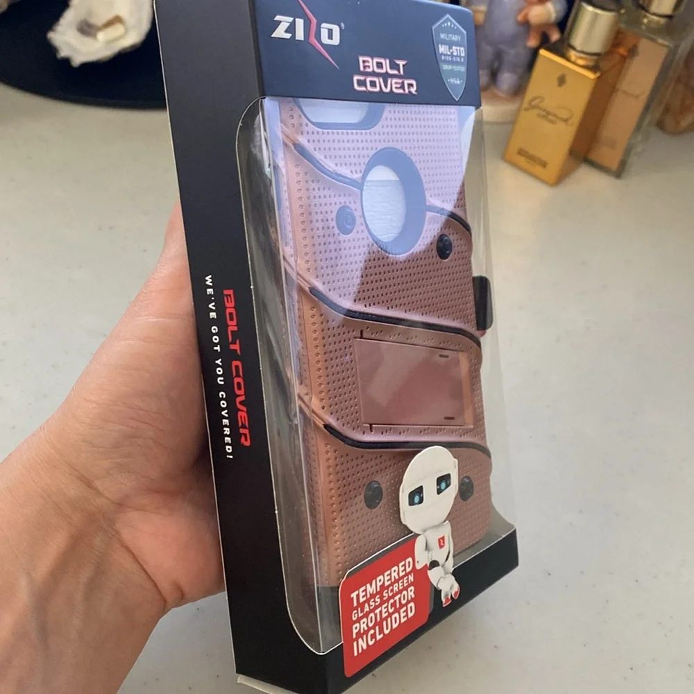 iPhone 7 Plus case and glass screen protector